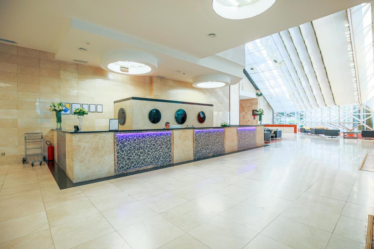 Grand Hotel טוזלה מראה חיצוני תמונה